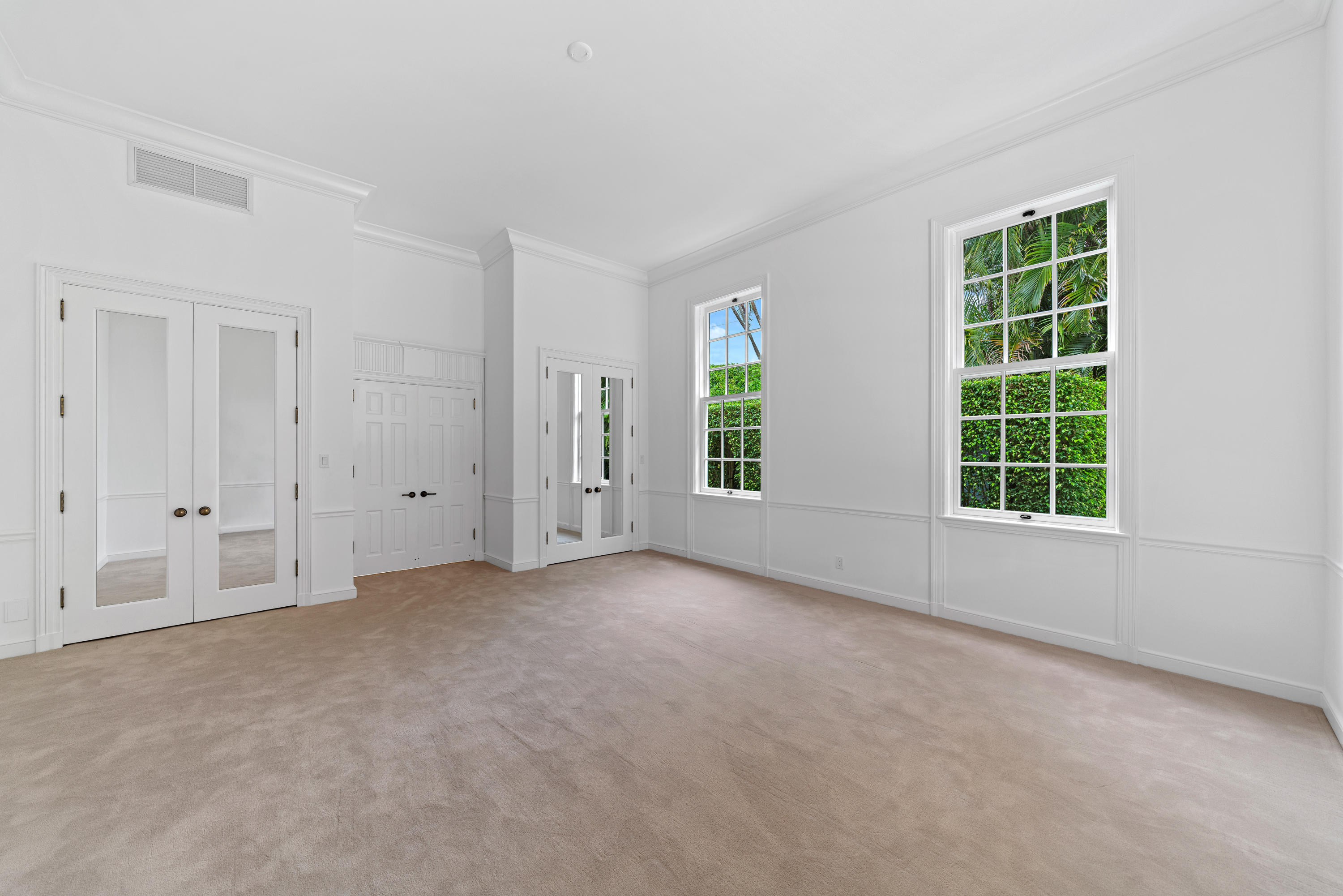 REGENTS PARK - Residential