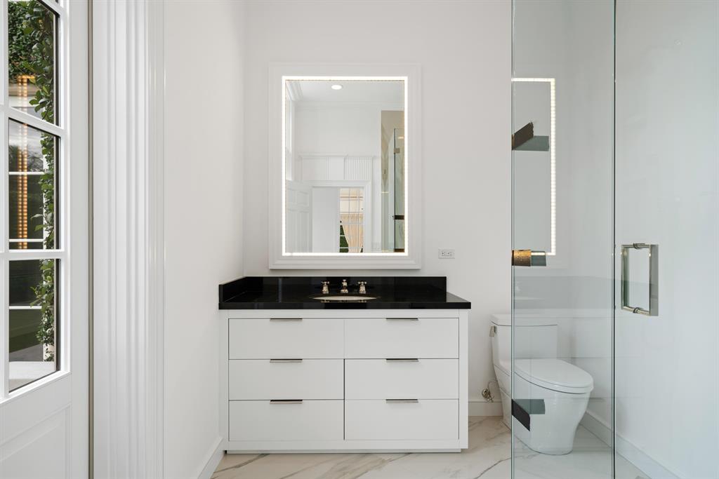 REGENTS PARK - Residential