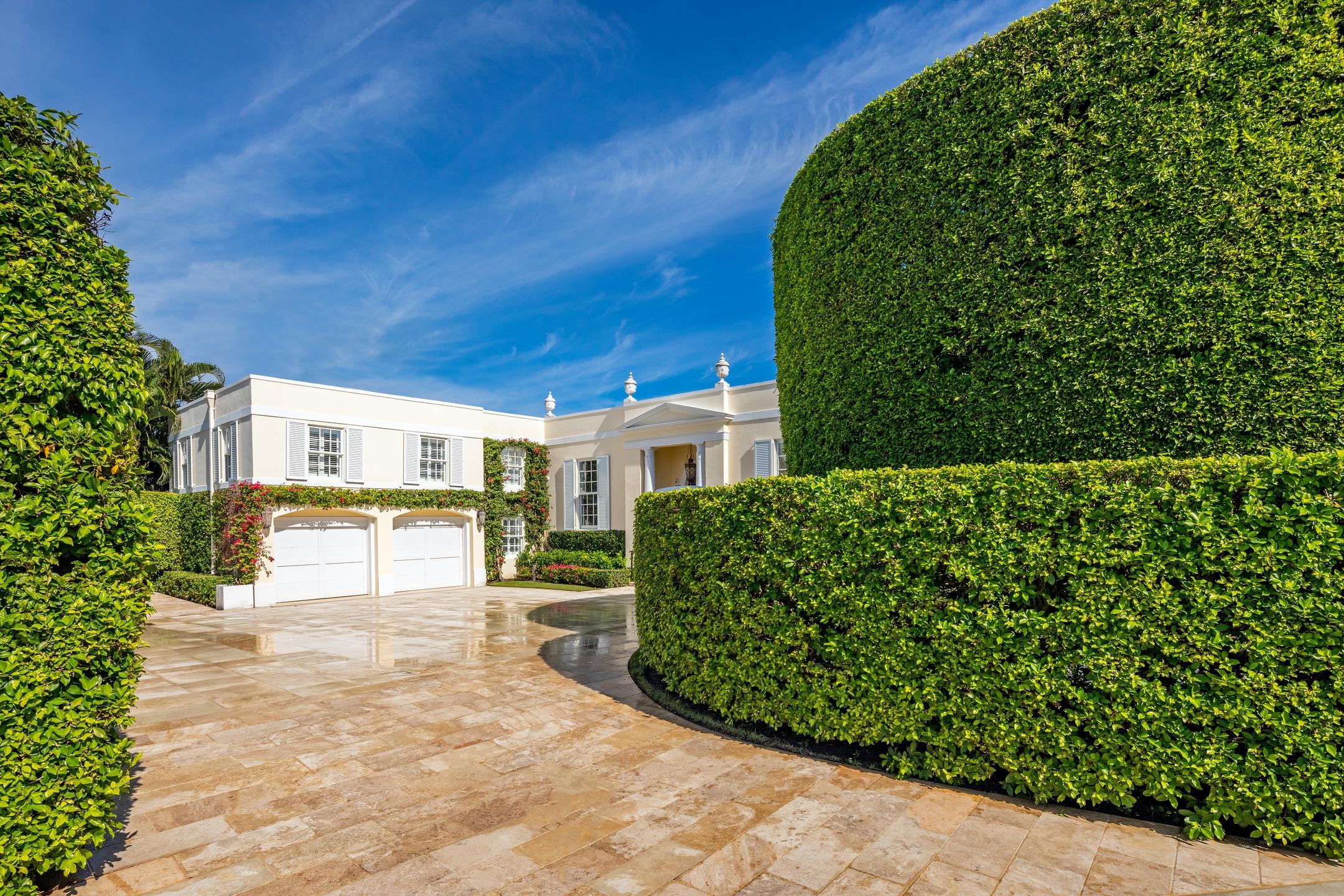 REGENTS PARK - Residential