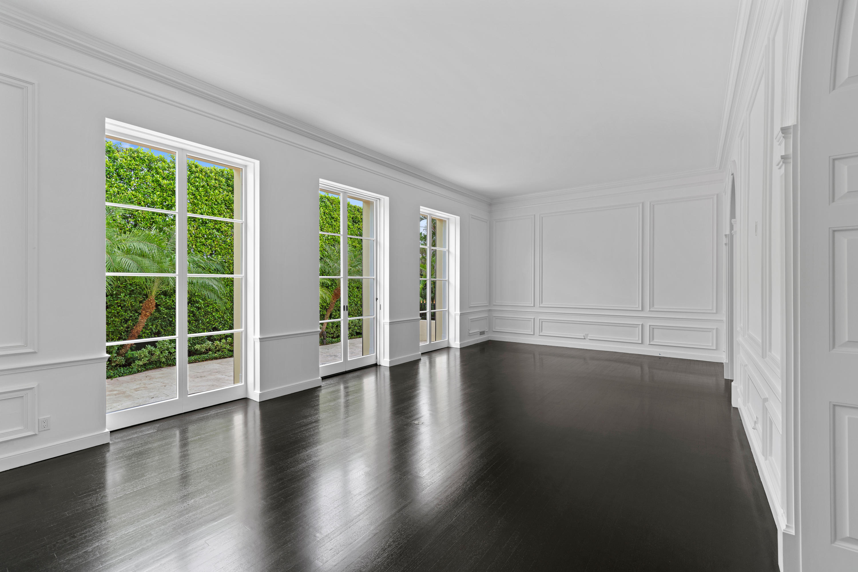 REGENTS PARK - Residential