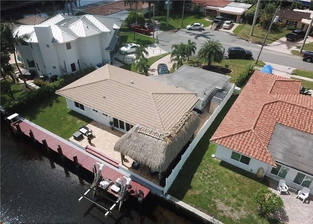 361 SE 9TH Court