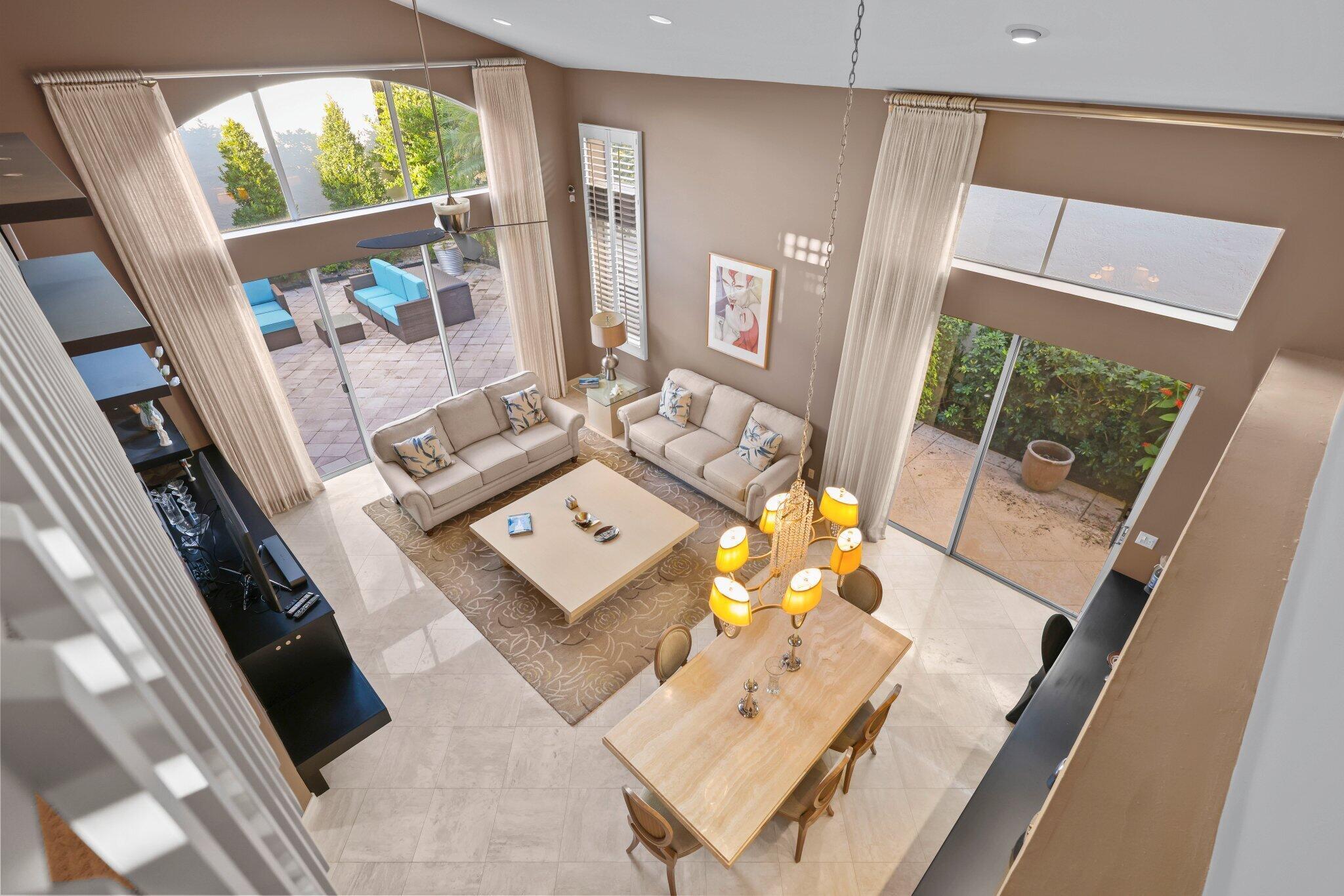 LAUREL POINTE - Residential