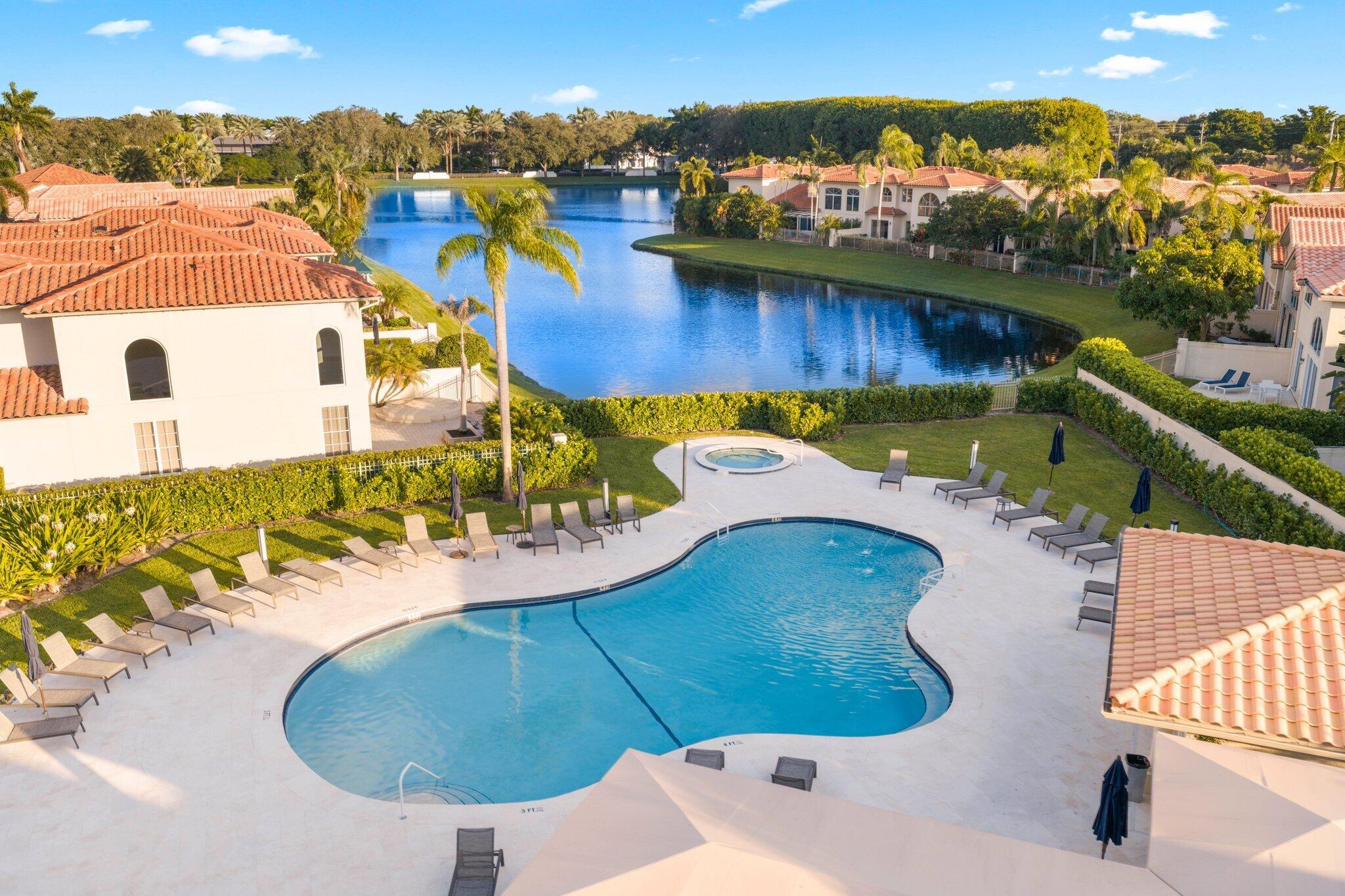 LAUREL POINTE - Residential