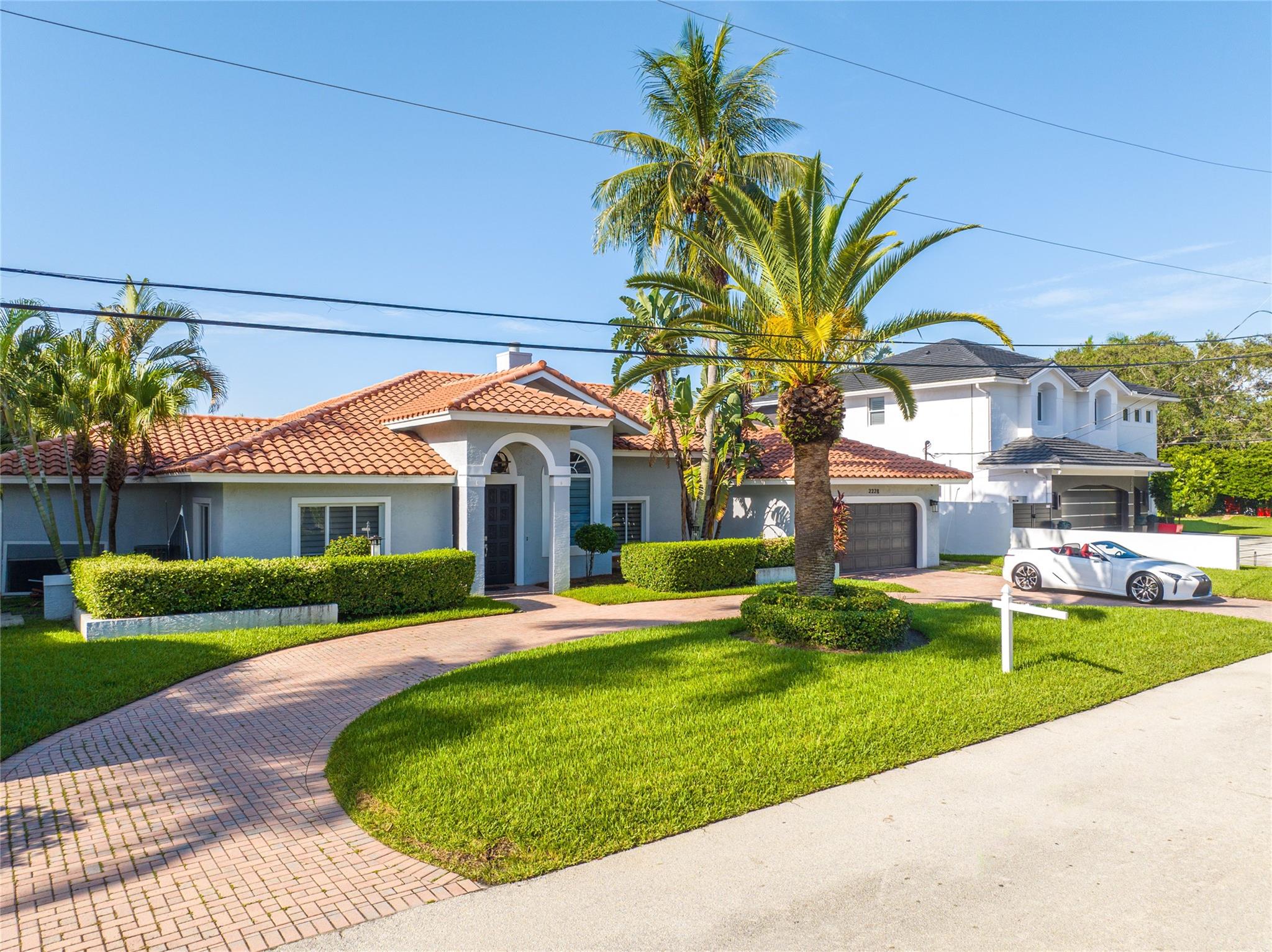 HILLSBORO ISLES - Residential