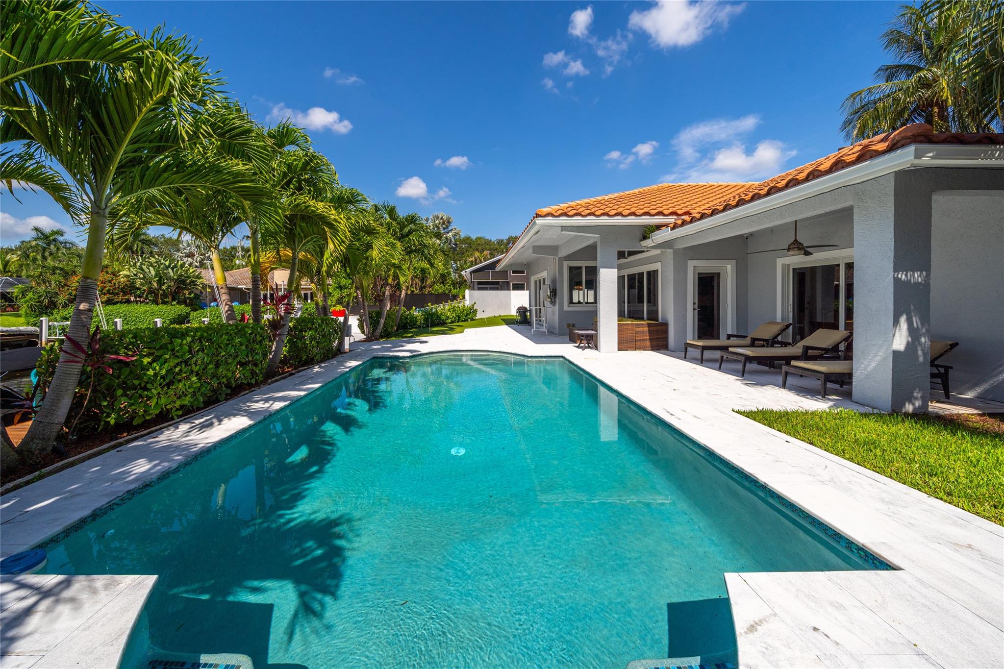 HILLSBORO ISLES - Residential