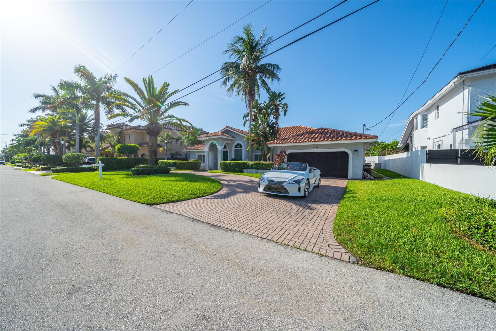 HILLSBORO ISLES - Residential