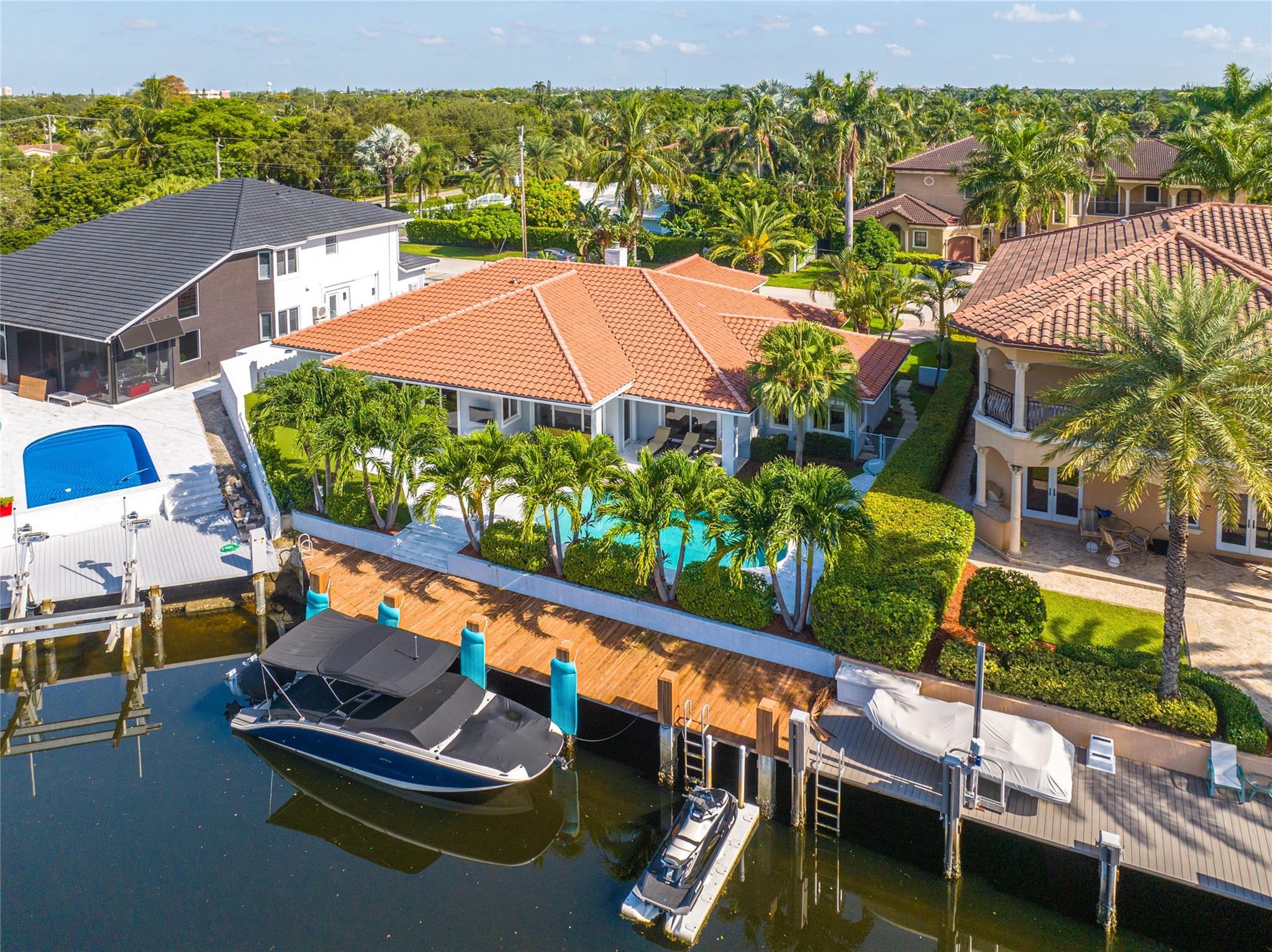 HILLSBORO ISLES - Residential