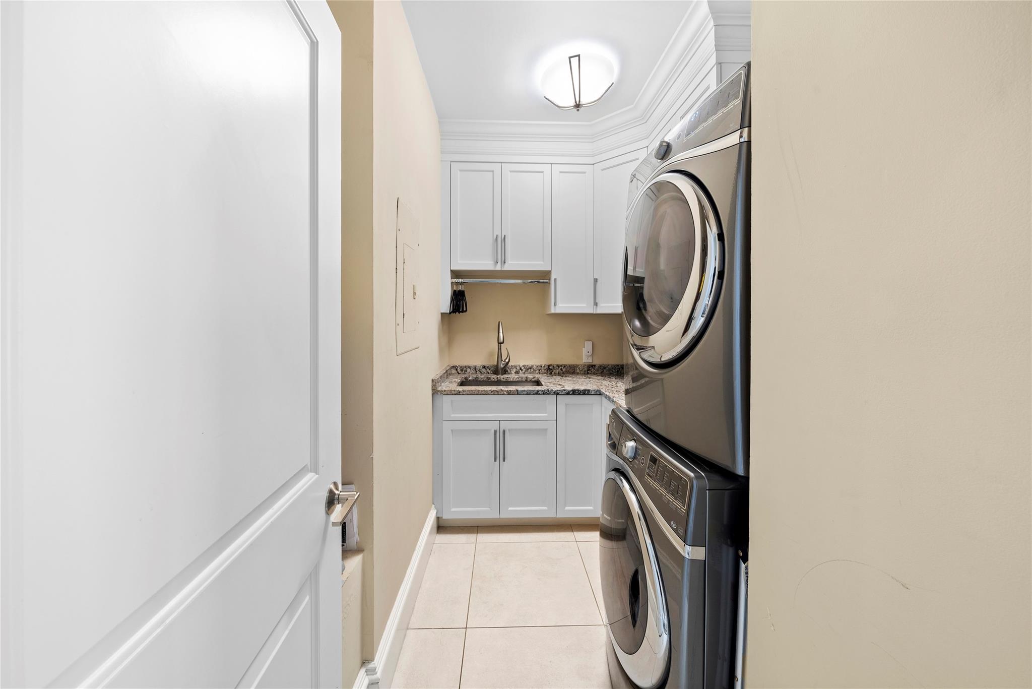 HILLSBORO ISLES - Residential