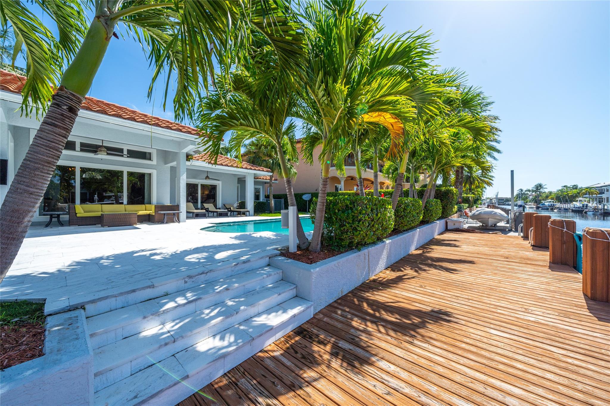 HILLSBORO ISLES - Residential