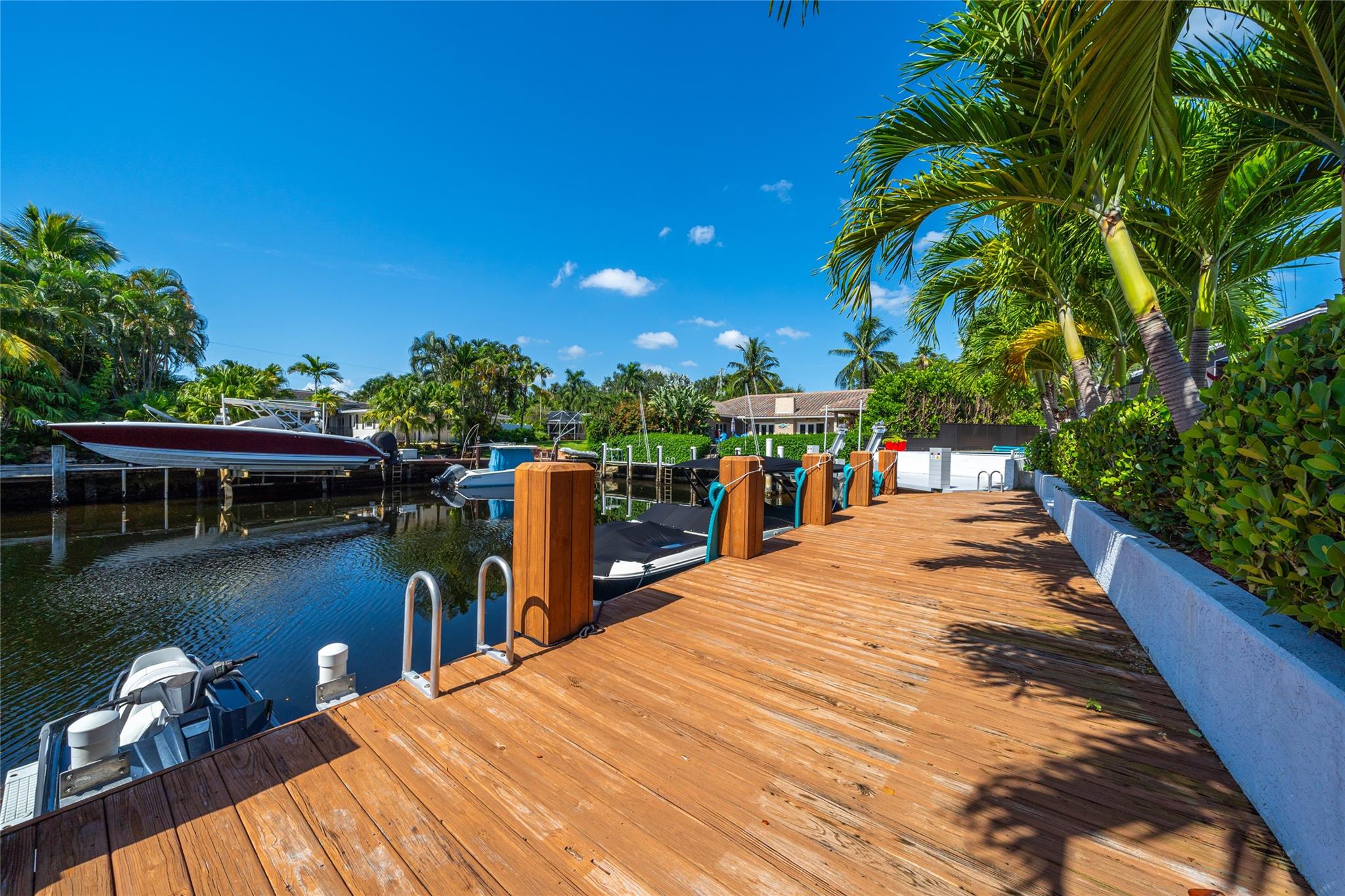 HILLSBORO ISLES - Residential