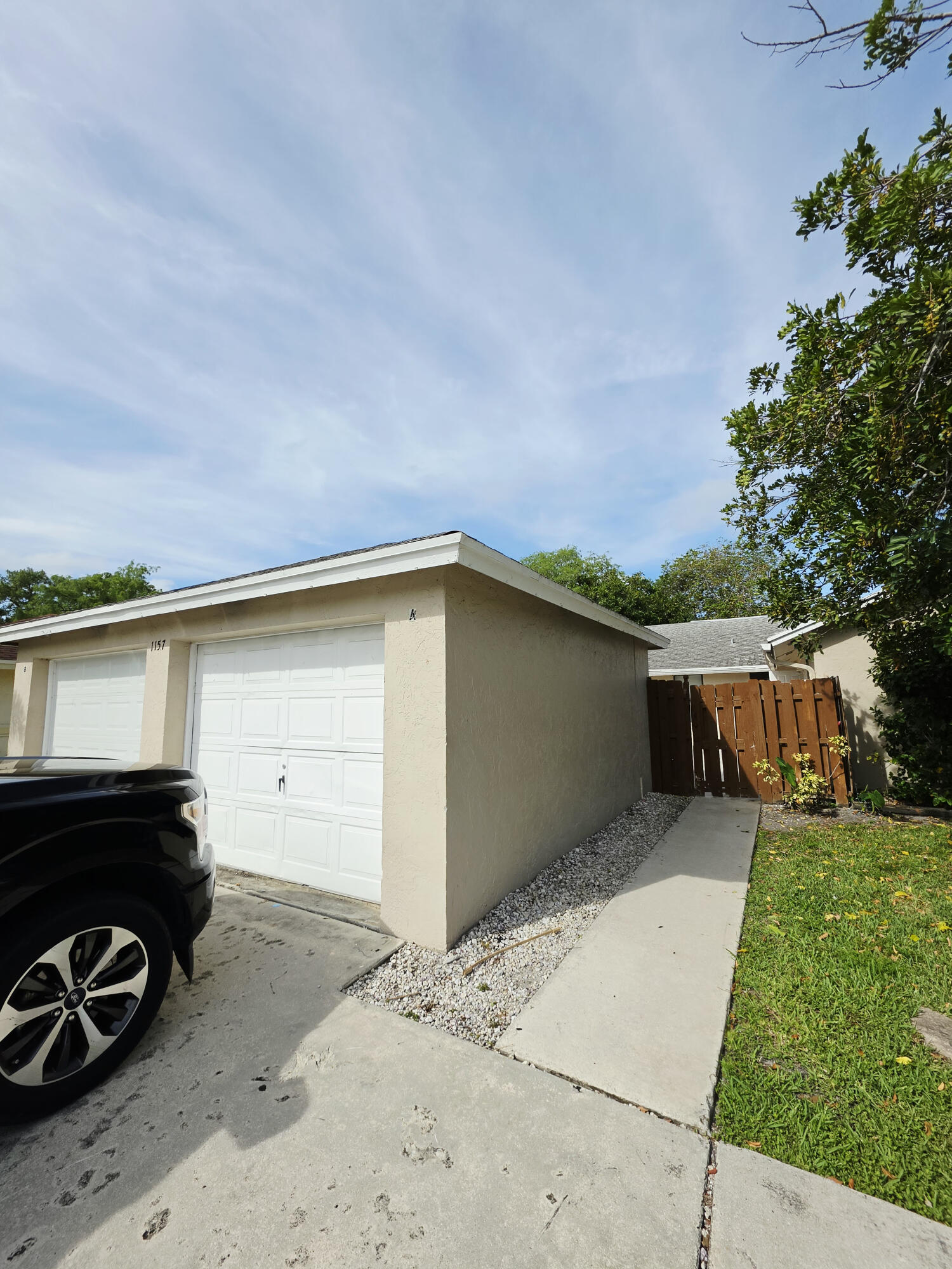1157 Hyacinth Place A