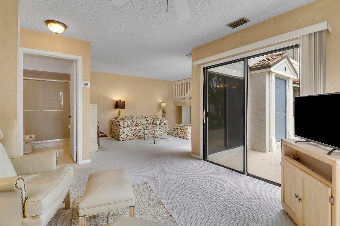 387 Prestwick Lane #1