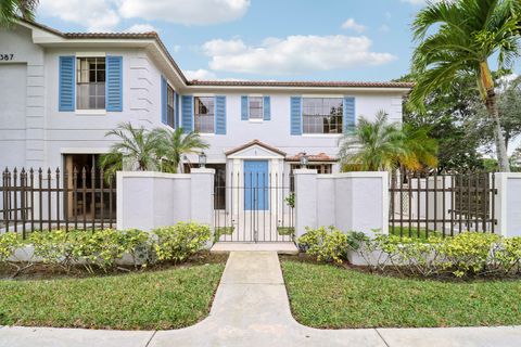 387 Prestwick Lane #1 Palm Beach Gardens FL 33418