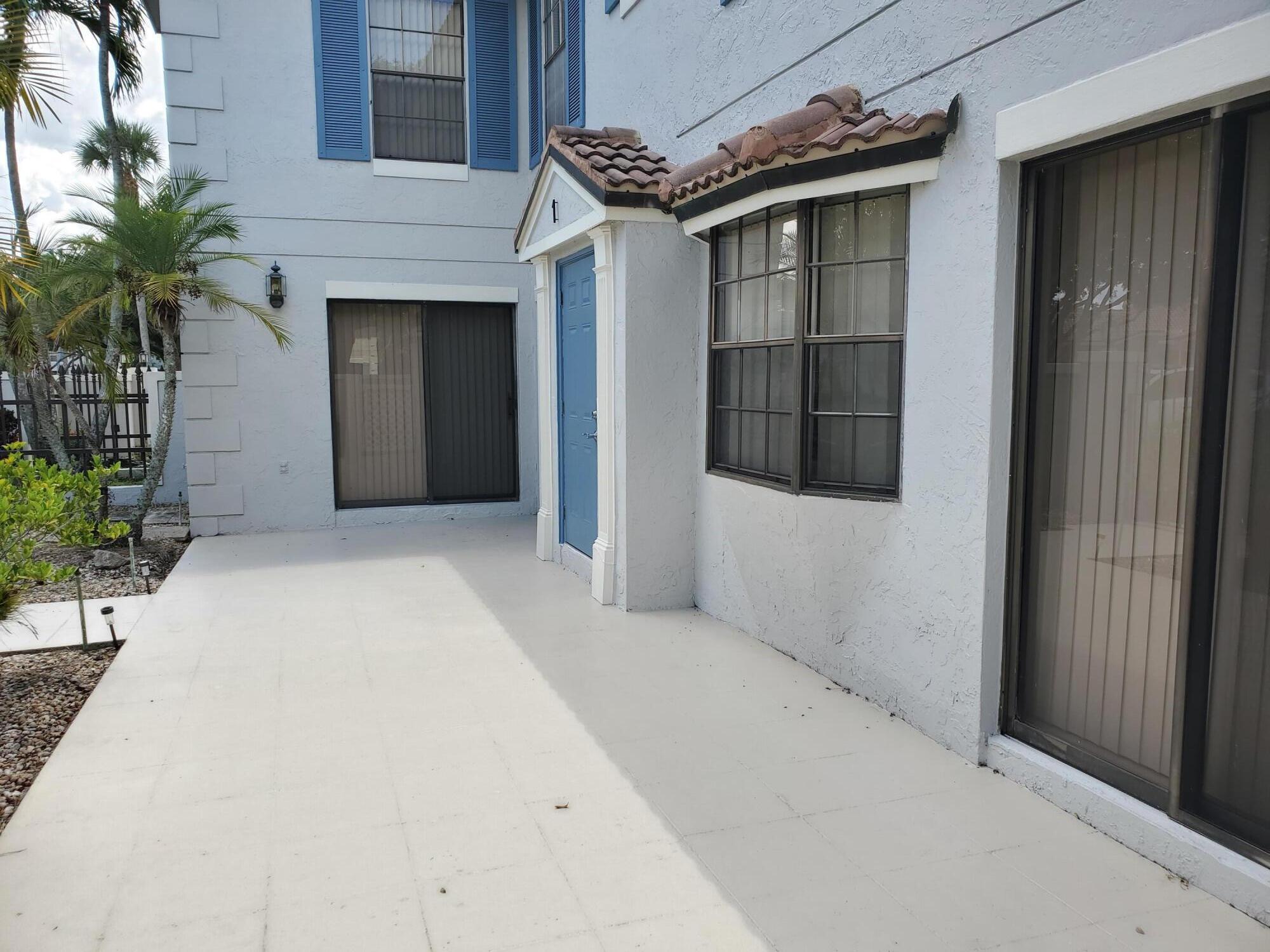 387 Prestwick Lane 1