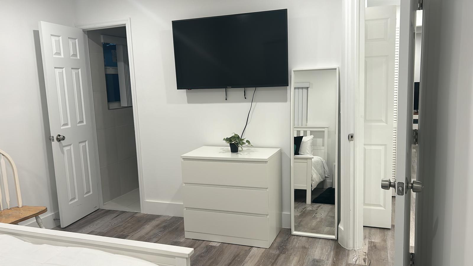 Oak Grove 27-16 B - Residential Lease