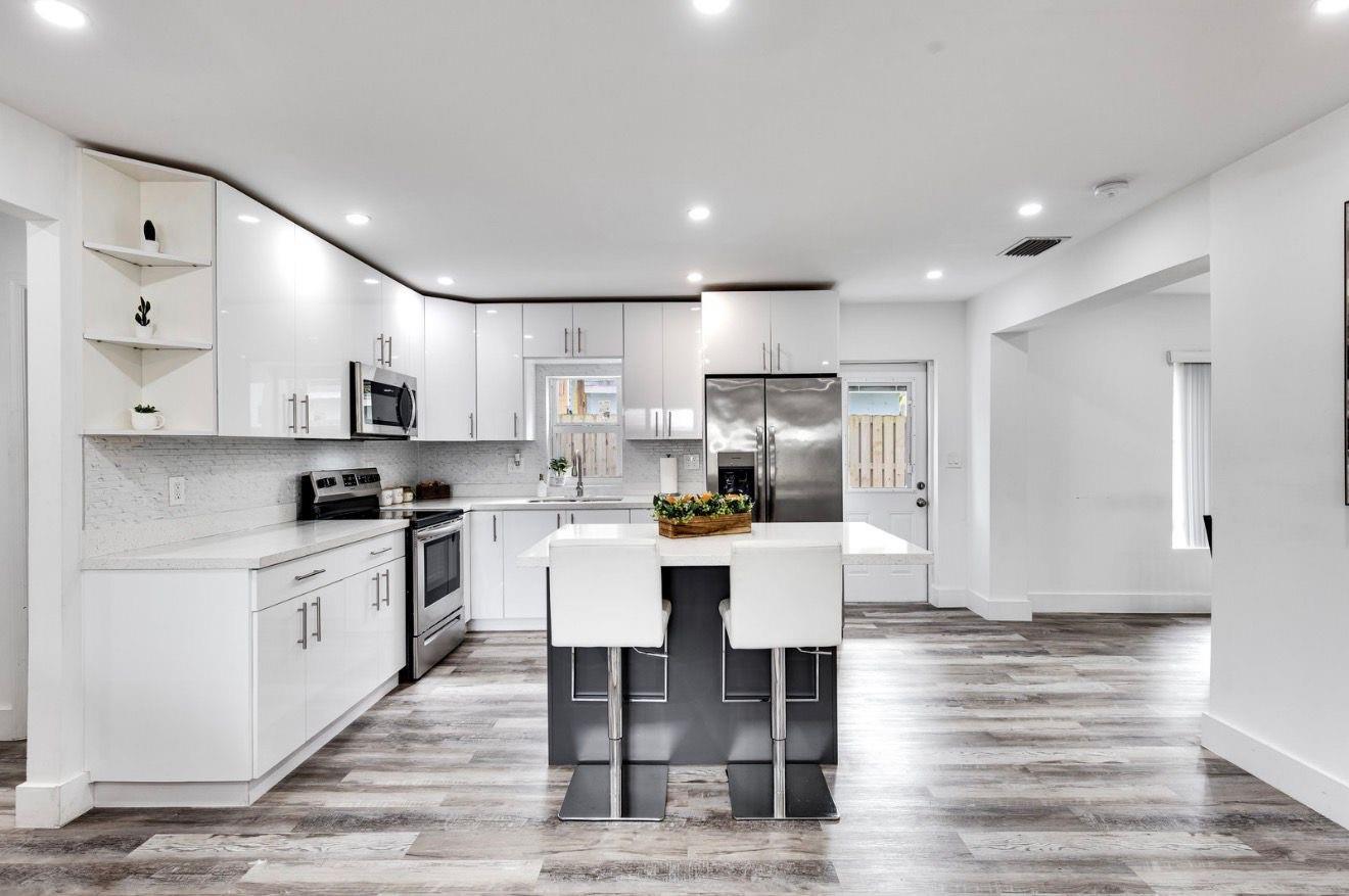 Oak Grove 27-16 B - Residential Lease