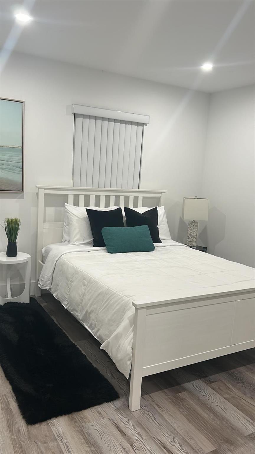 Oak Grove 27-16 B - Residential Lease