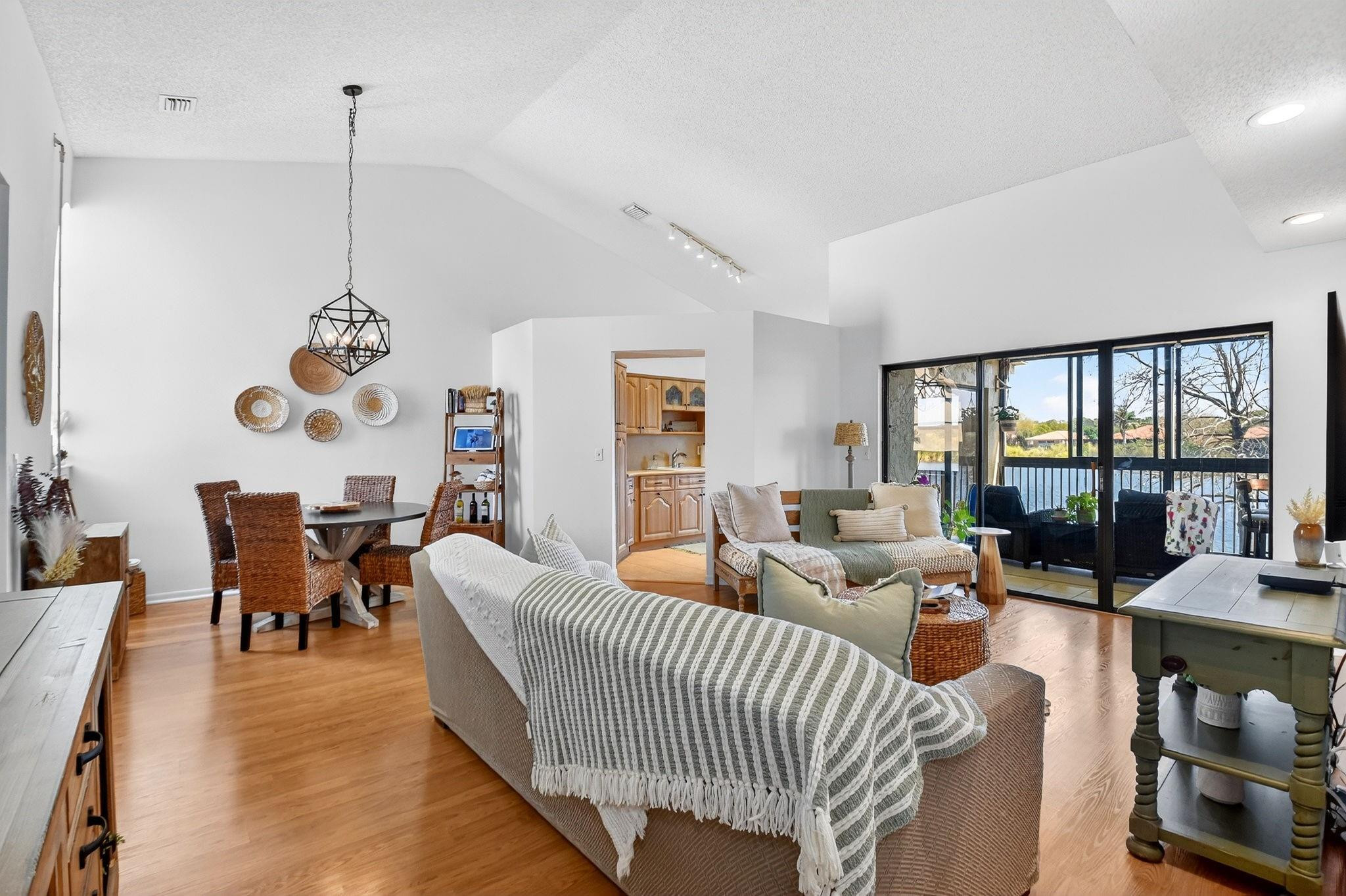 Quail Run - Residential