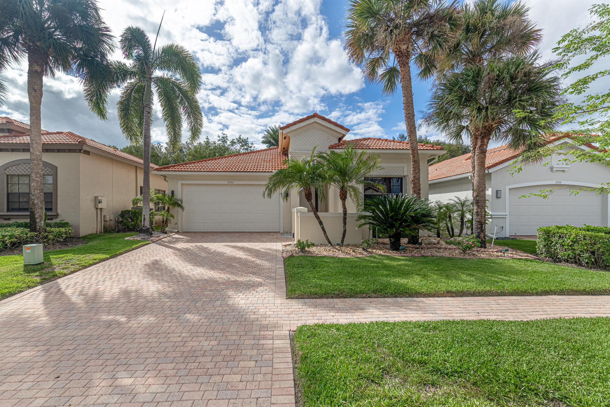 9720 Isles Cay Drive
