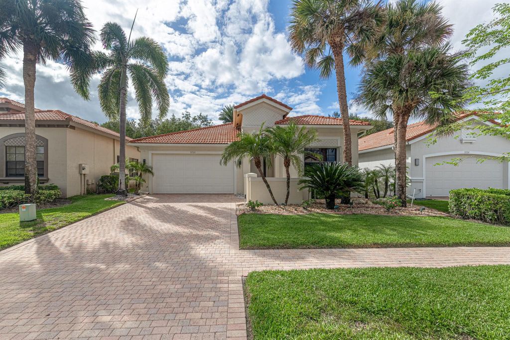Photo of 9720 Isles Cay Drive, Delray Beach, FL 33446 (MLS # R11133836)