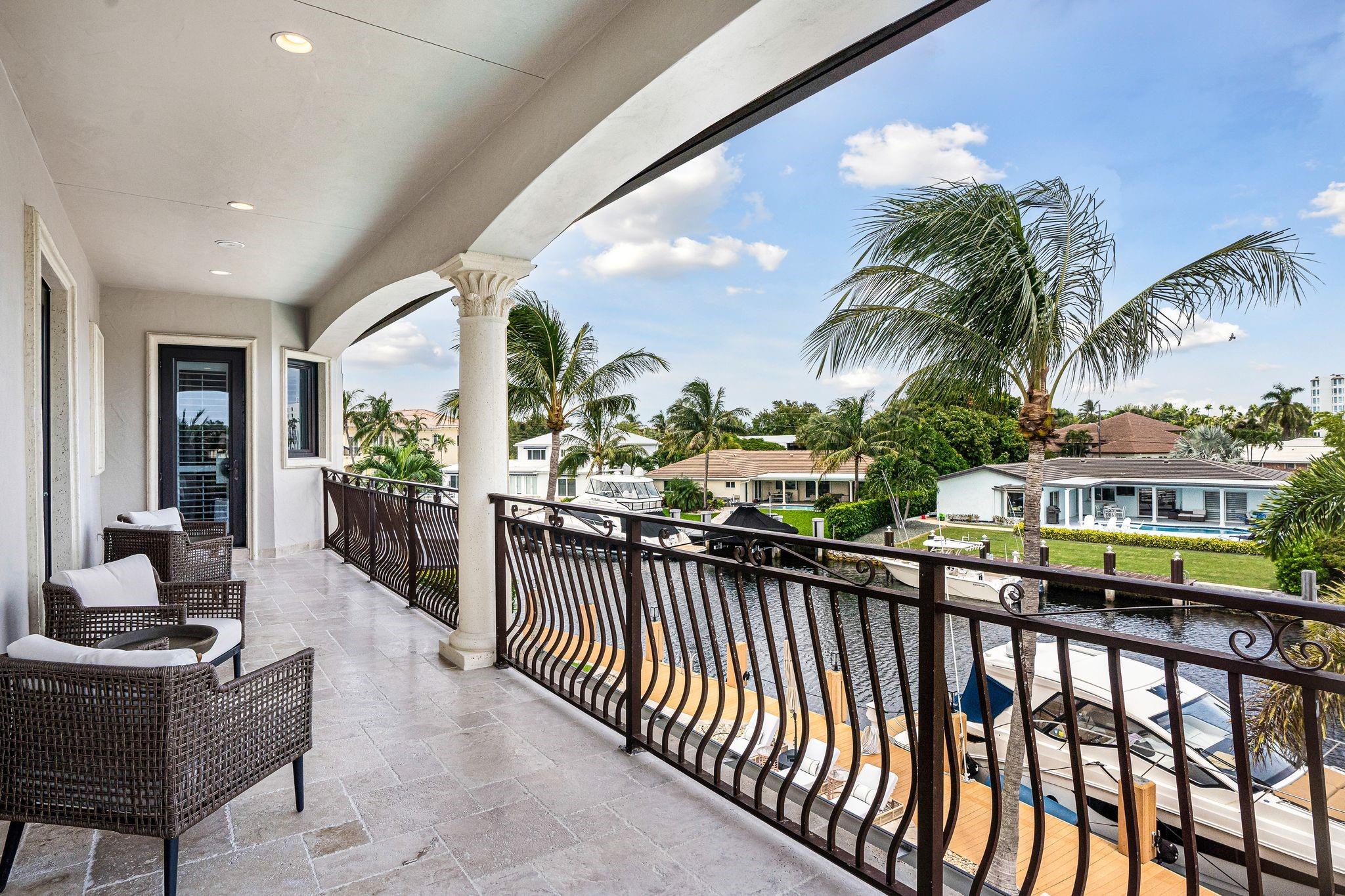 VENETIAN ISLES 2ND SEC - Residential