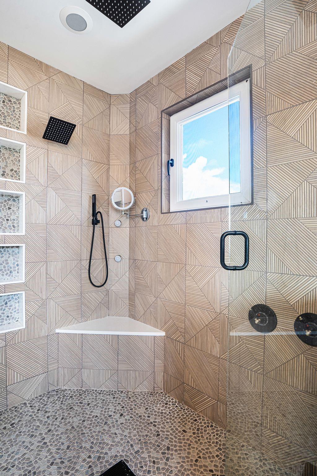 VENETIAN ISLES 2ND SEC - Residential