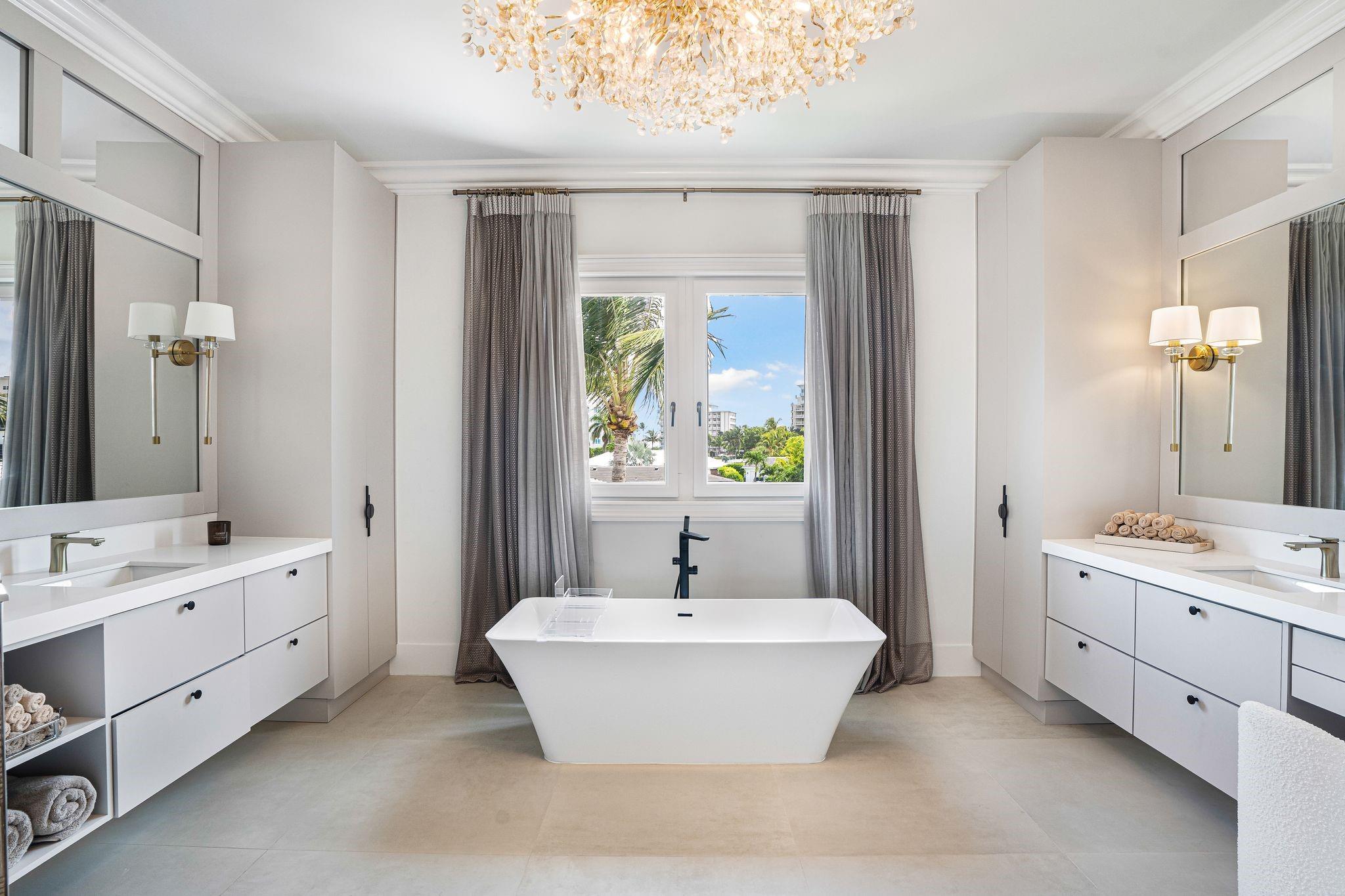 VENETIAN ISLES 2ND SEC - Residential