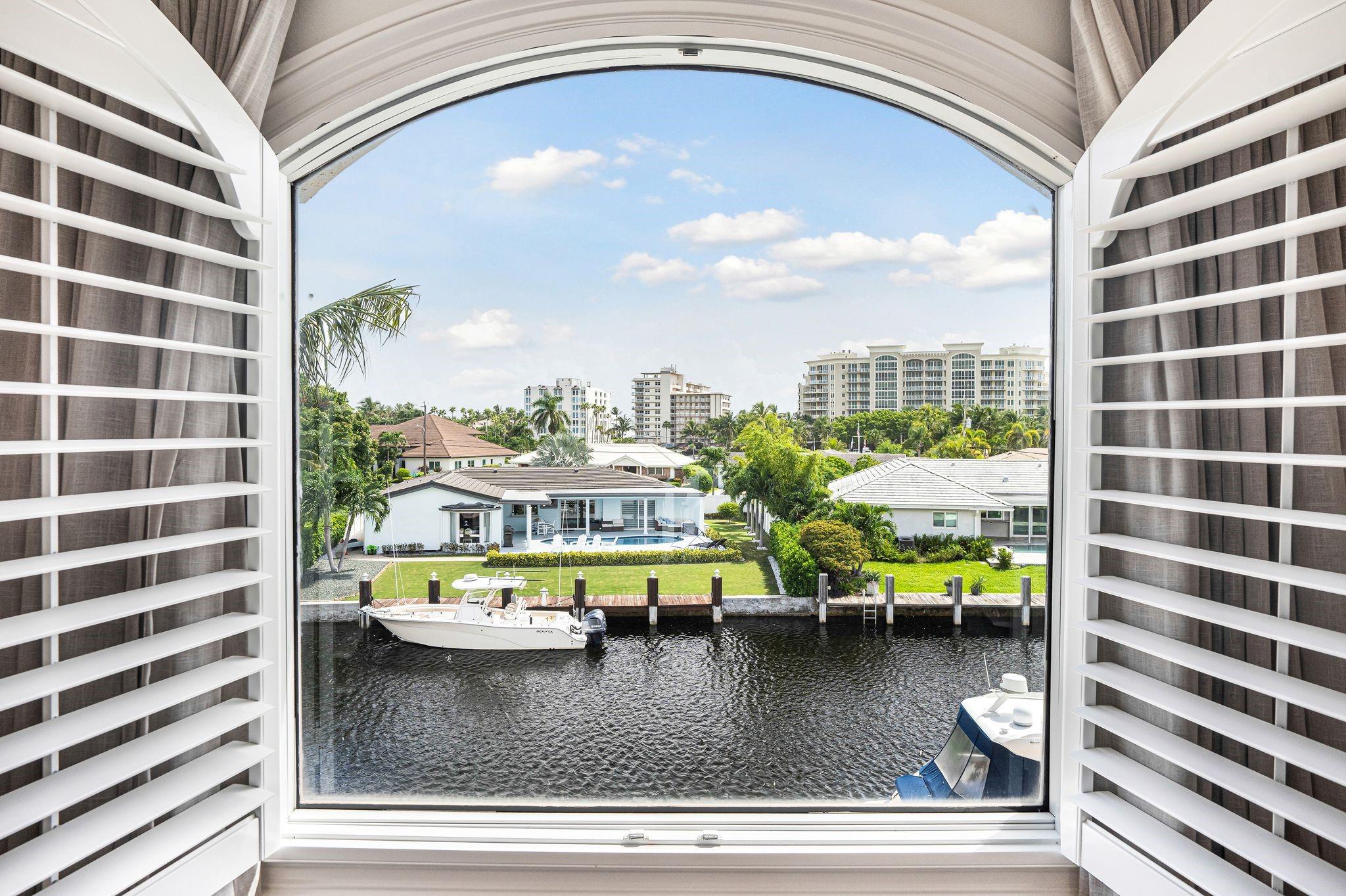 VENETIAN ISLES 2ND SEC - Residential