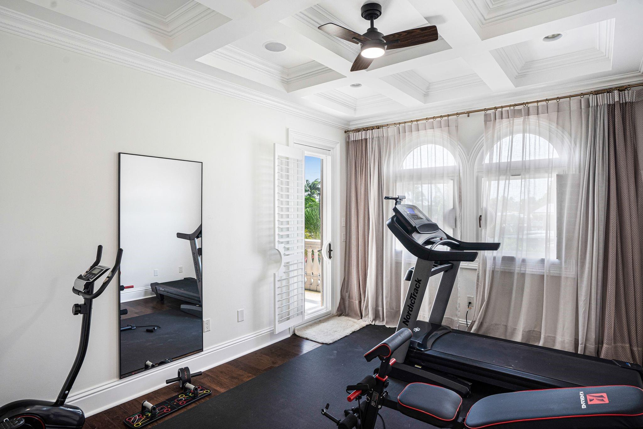 VENETIAN ISLES 2ND SEC - Residential