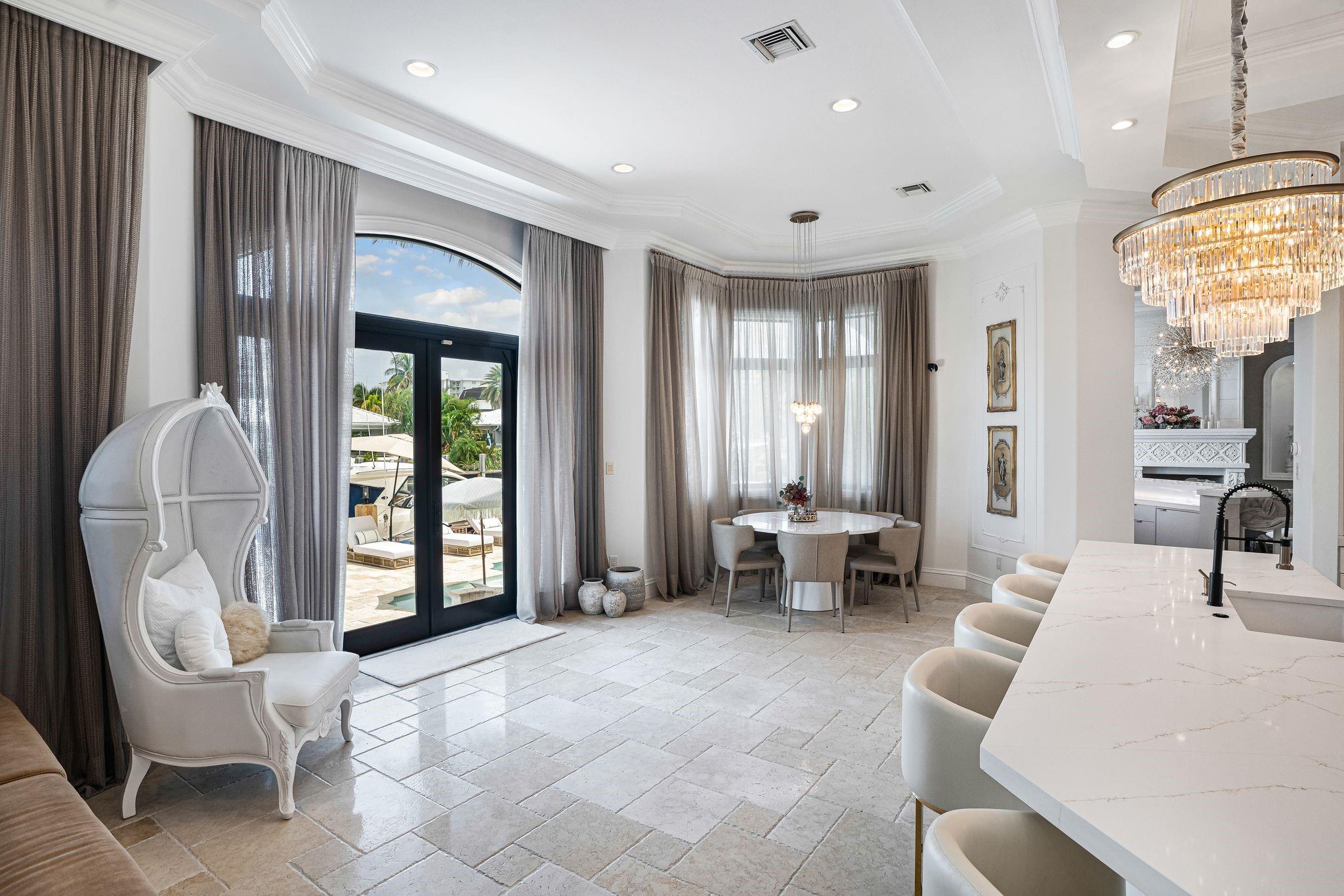 VENETIAN ISLES 2ND SEC - Residential