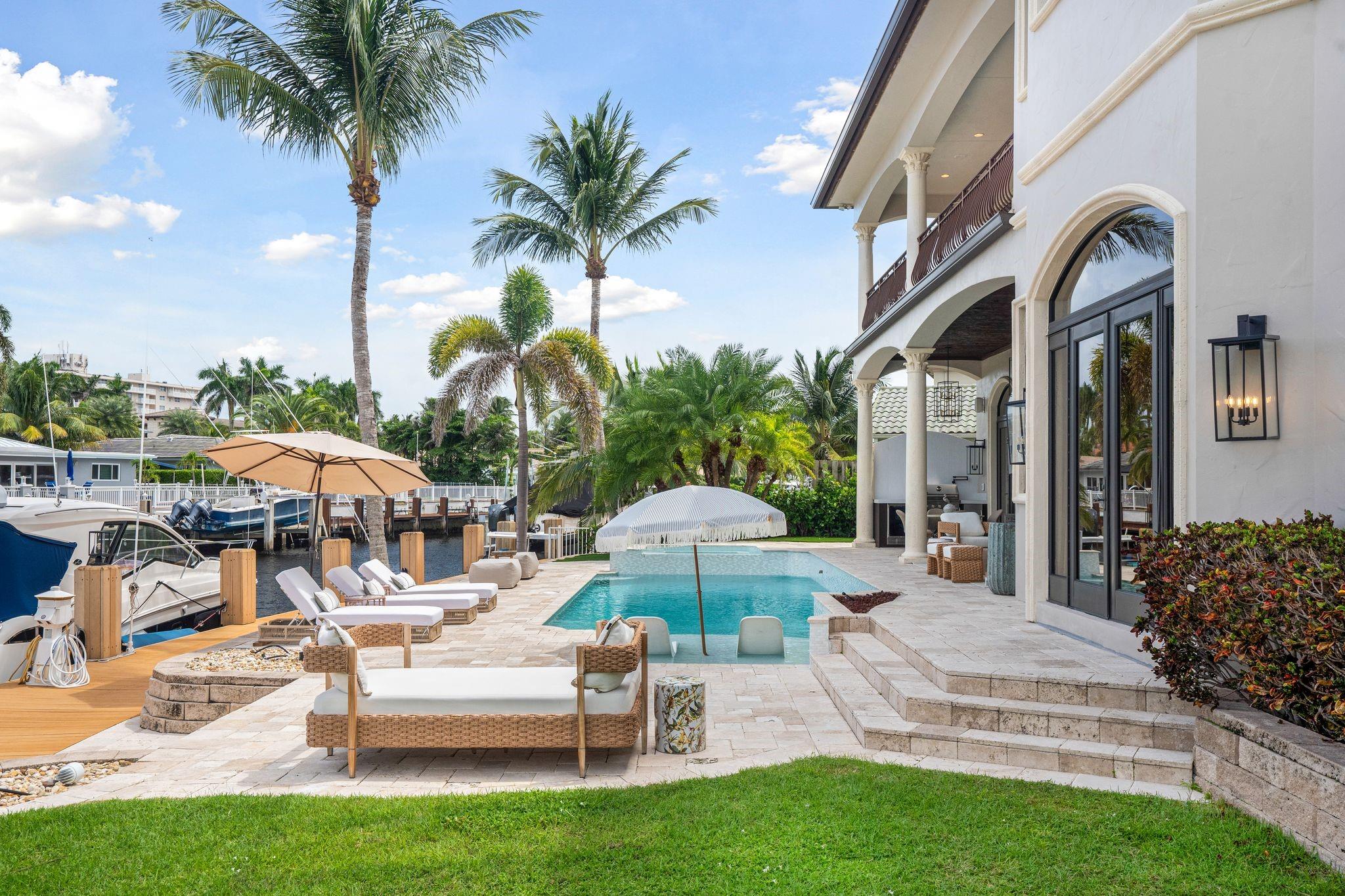 VENETIAN ISLES 2ND SEC - Residential