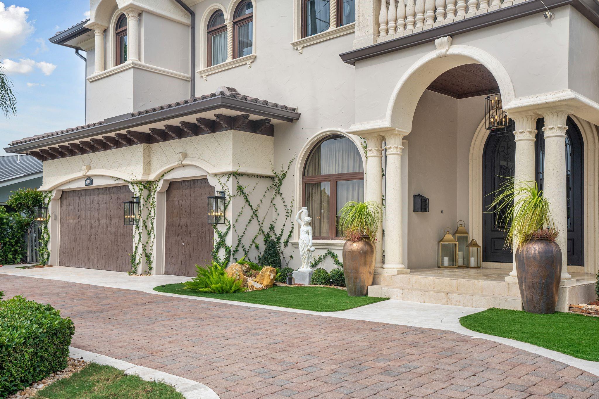 VENETIAN ISLES 2ND SEC - Residential