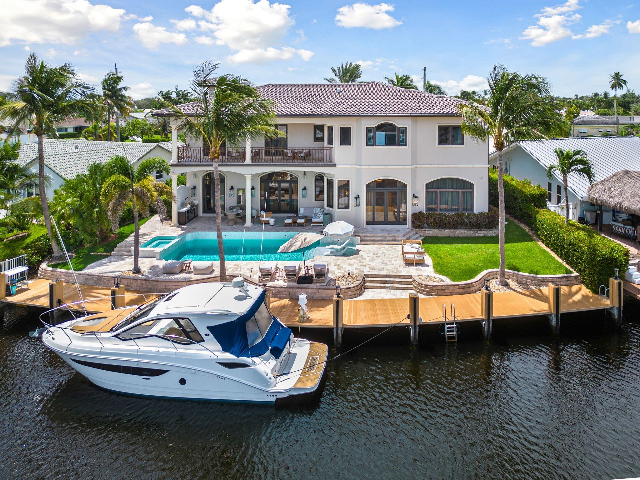 VENETIAN ISLES 2ND SEC - Residential