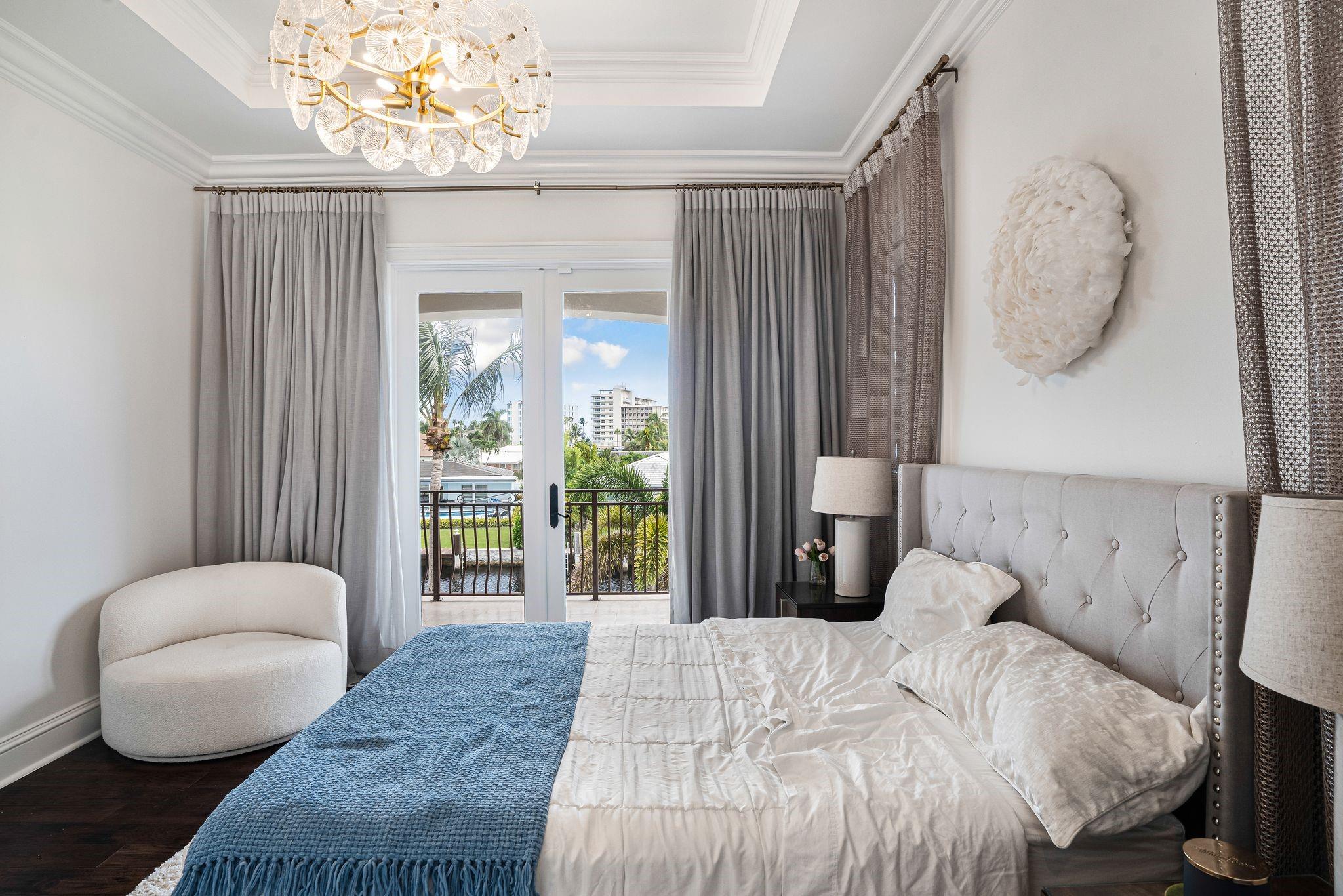 VENETIAN ISLES 2ND SEC - Residential