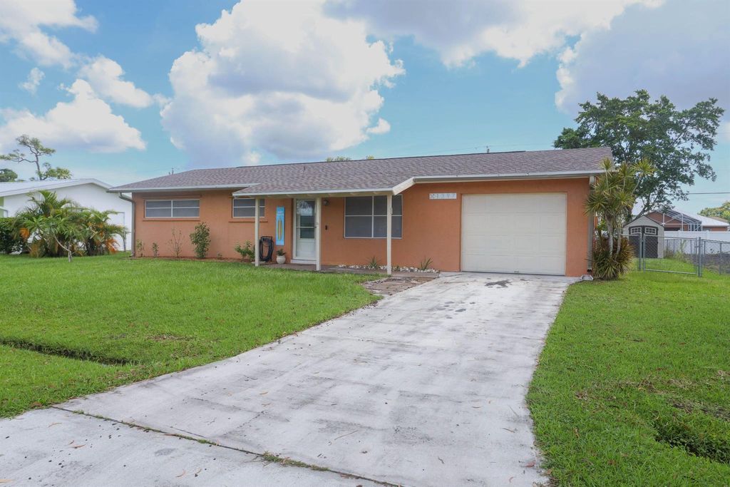 Photo of 1397 SE O'Donnell Lane, Port Saint Lucie, FL 34983 (MLS # R11116742)