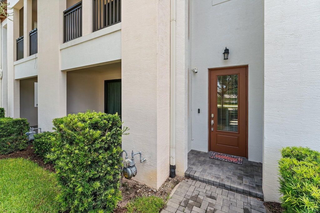 Photo of 13364 Alton Road, Palm Beach Gardens, FL 33418 (MLS # R10922290)