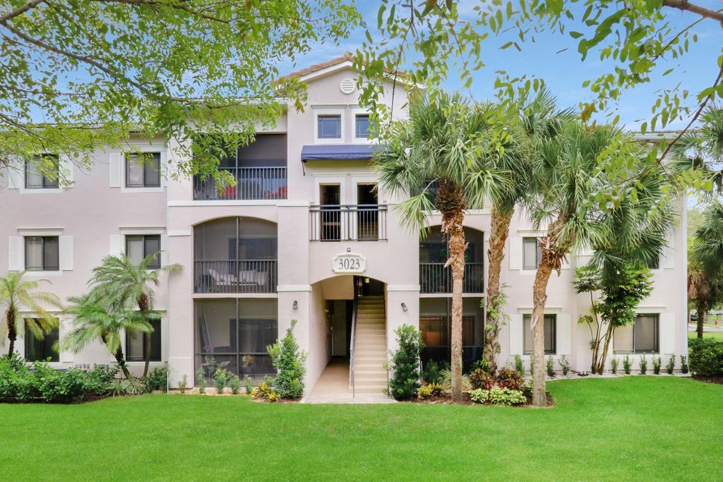 Photo of 3023 Alcazar Place #303, Palm Beach Gardens, FL 33410 (MLS # R10926551)
