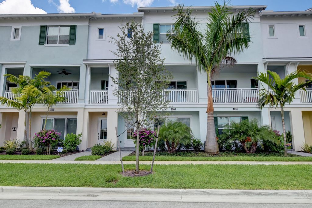 Photo of 4135 Faraday Way, Palm Beach Gardens, FL 33418 (MLS # R10792939)