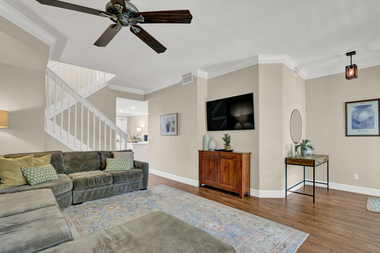 133 Farmingdale Drive