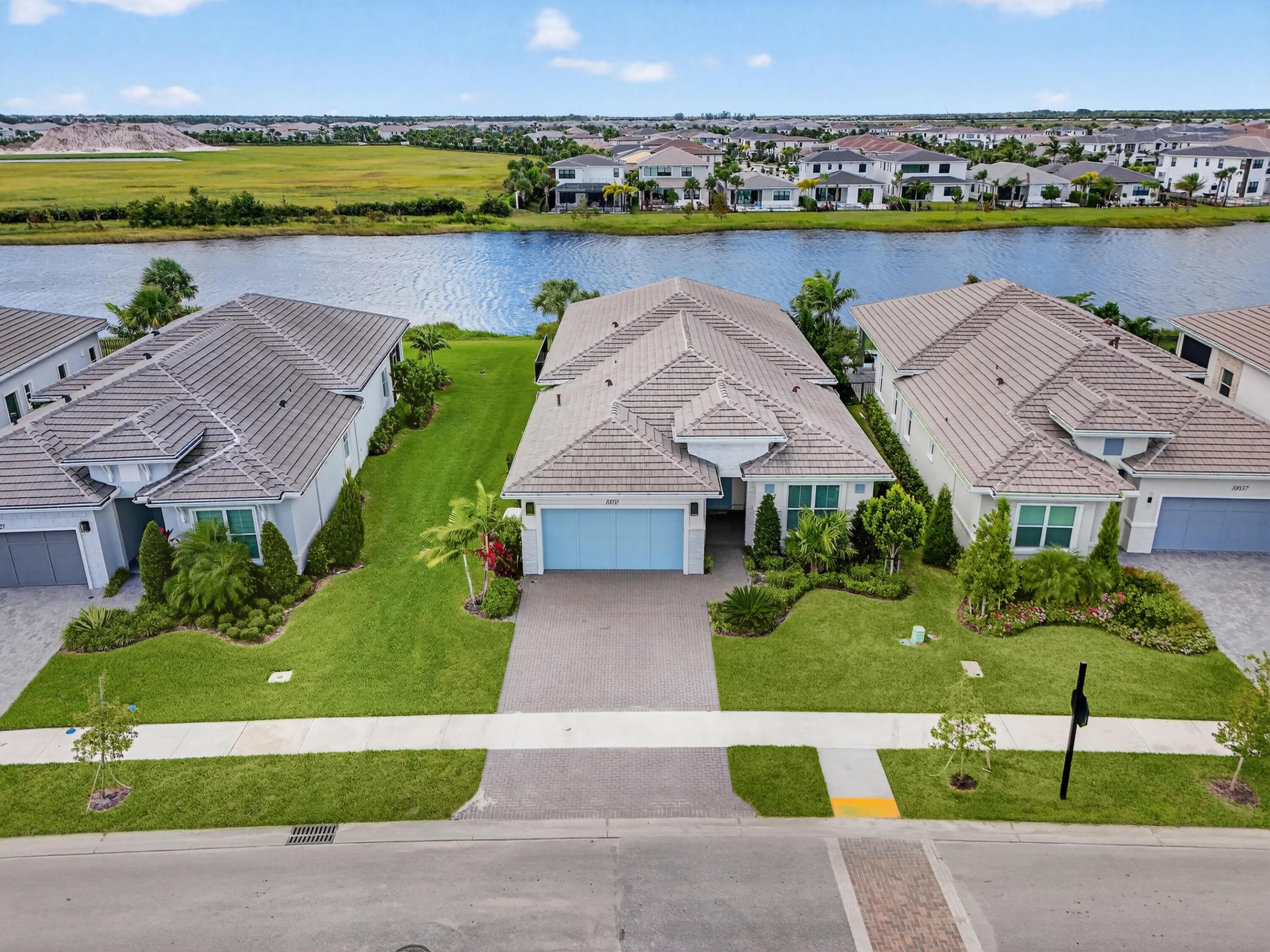 10033 Regency Way