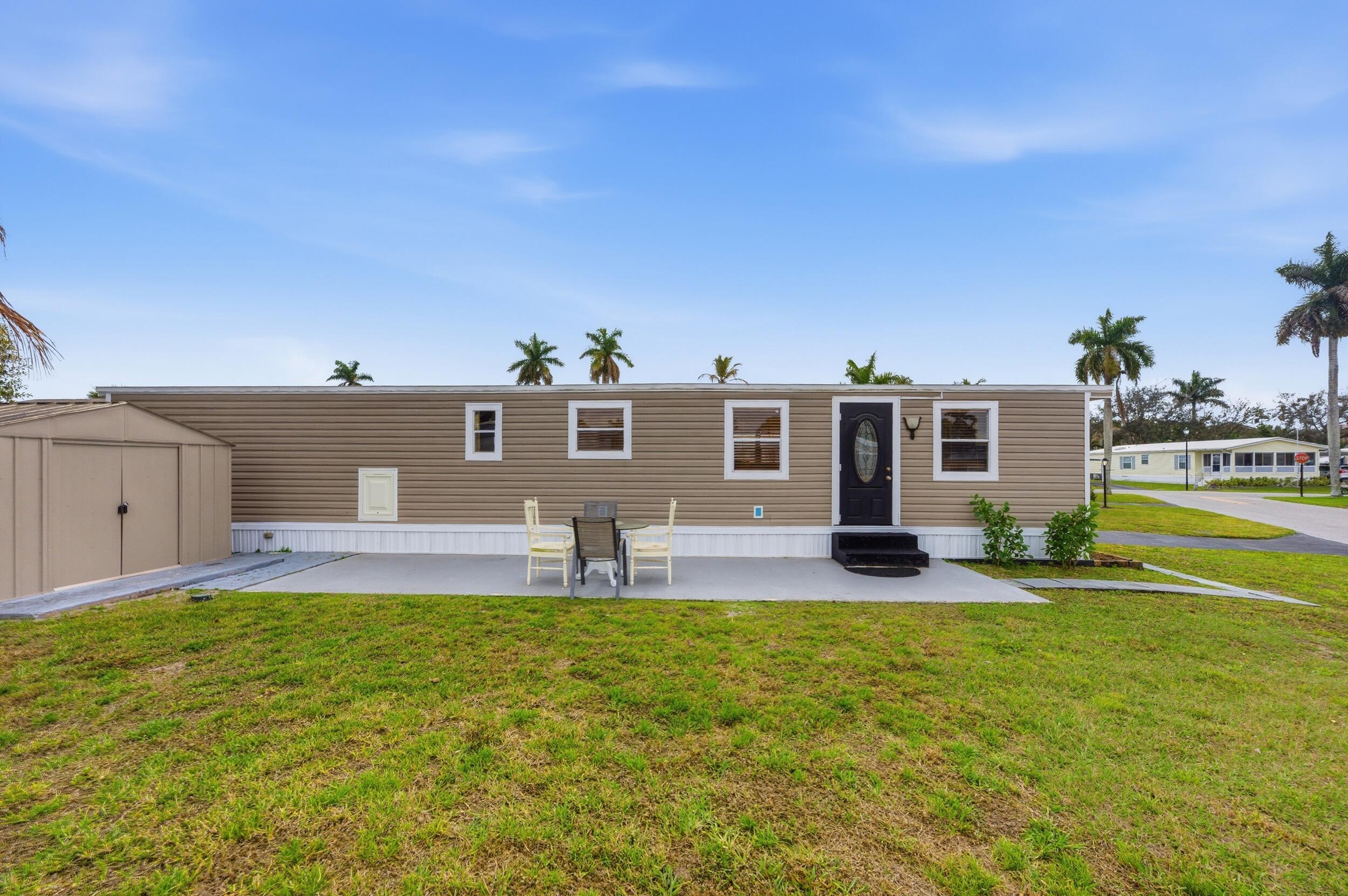 COLONIAL ESTATES - Residential