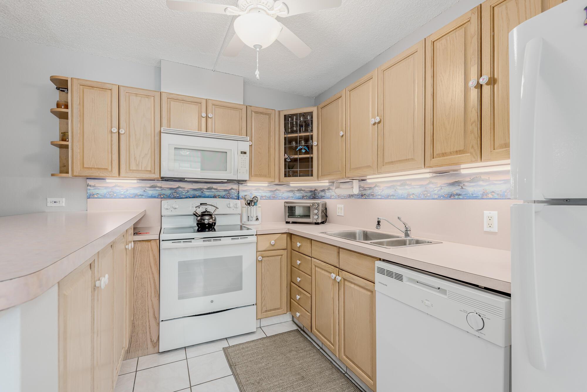 RIVER PINES - Residential Lease