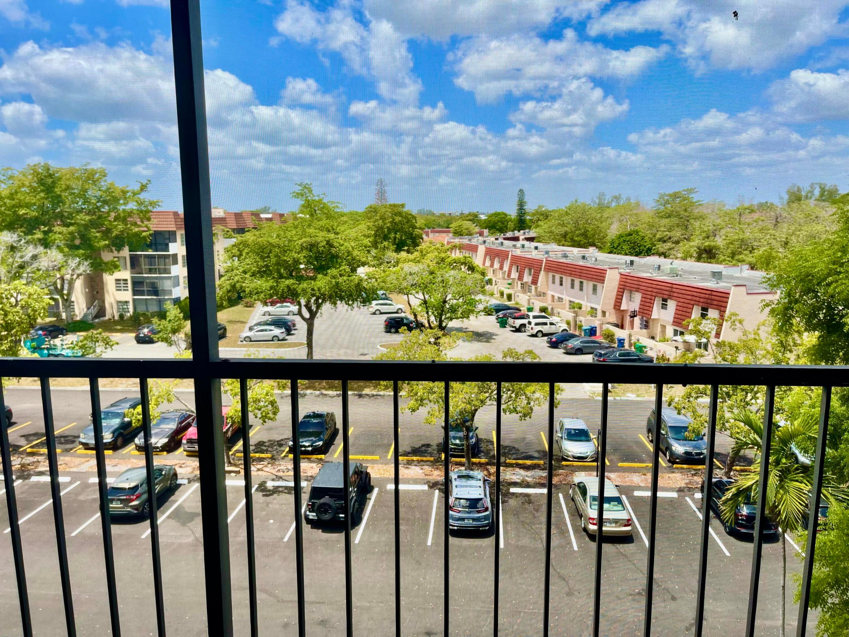 MANORS OF INVERRARY I-7 - Residential