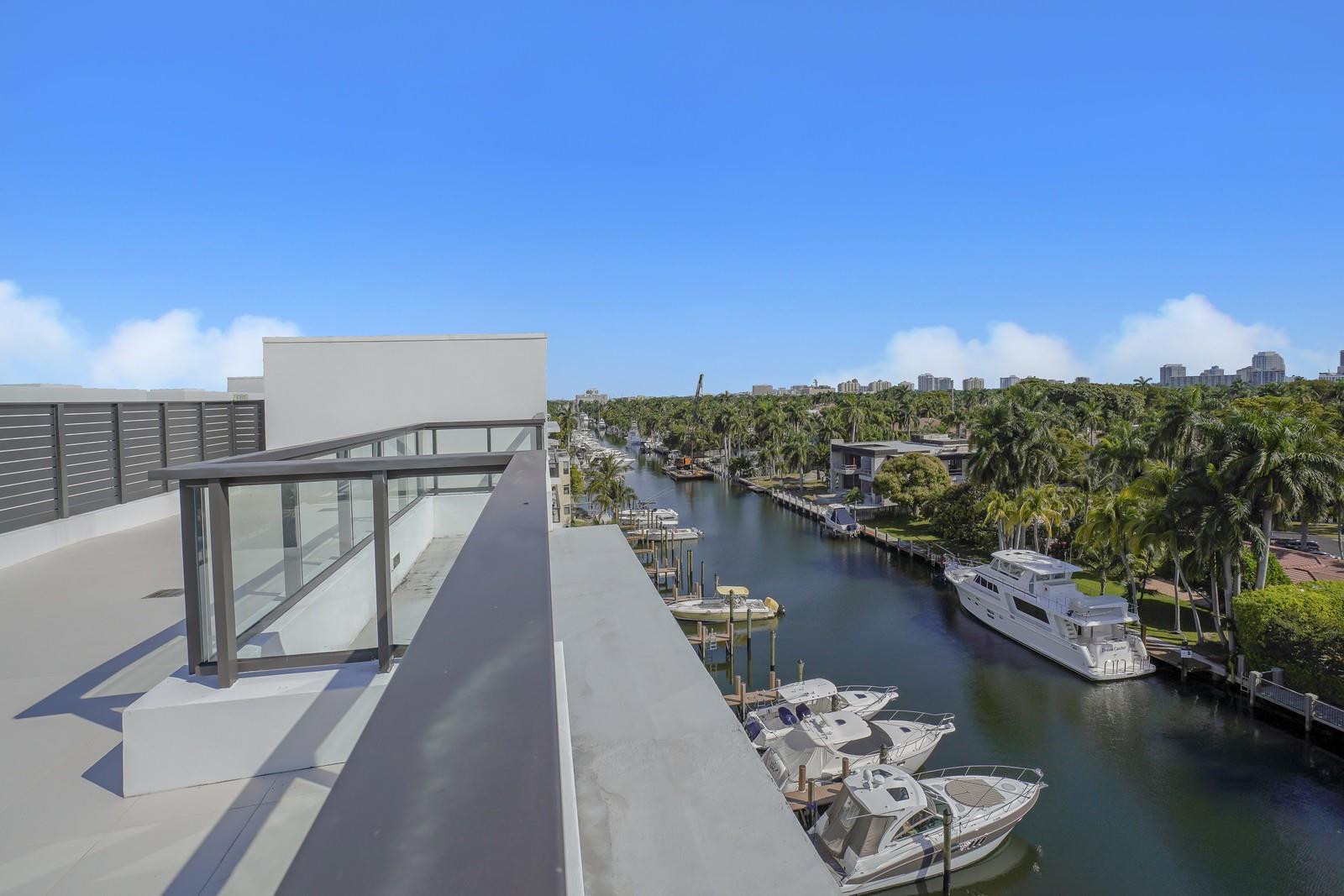 AQUALUNA LAS OLAS - Residential