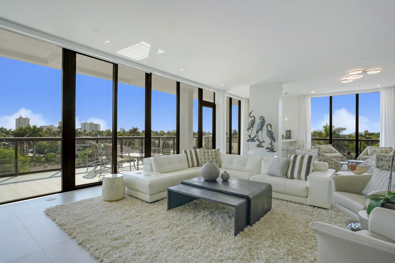 AQUALUNA LAS OLAS - Residential