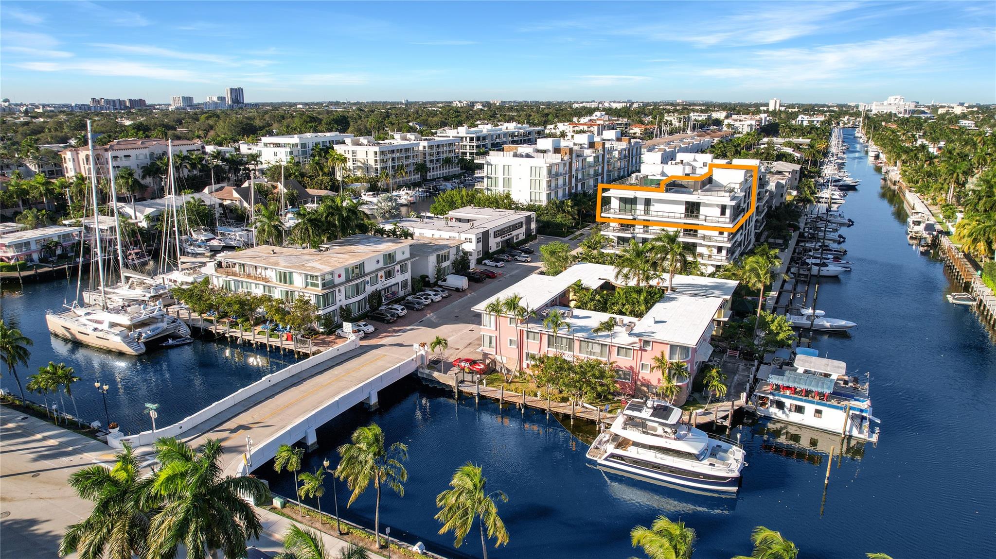 AQUALUNA LAS OLAS - Residential