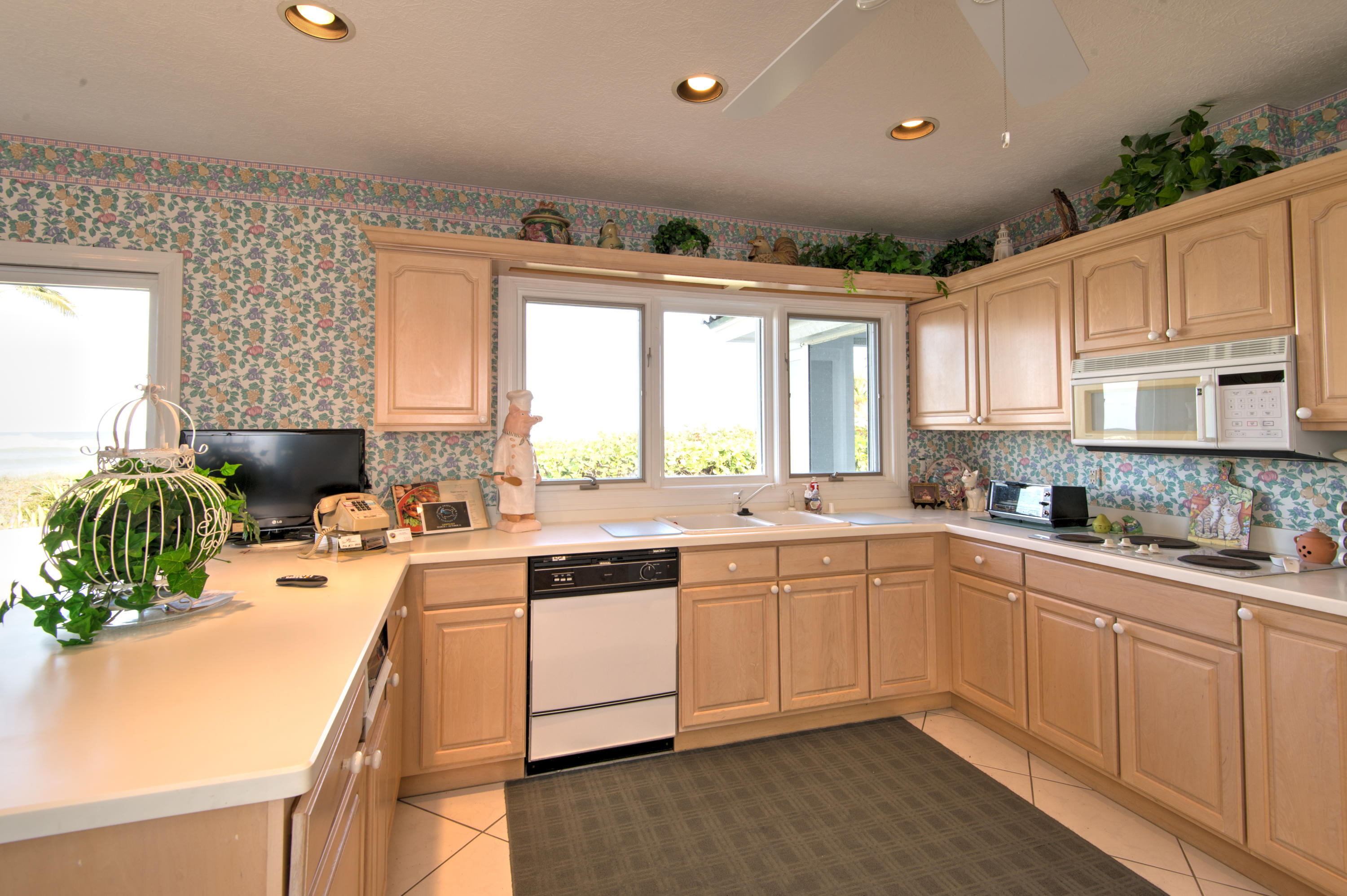 JUPITER INLET BEACH COLON - Residential