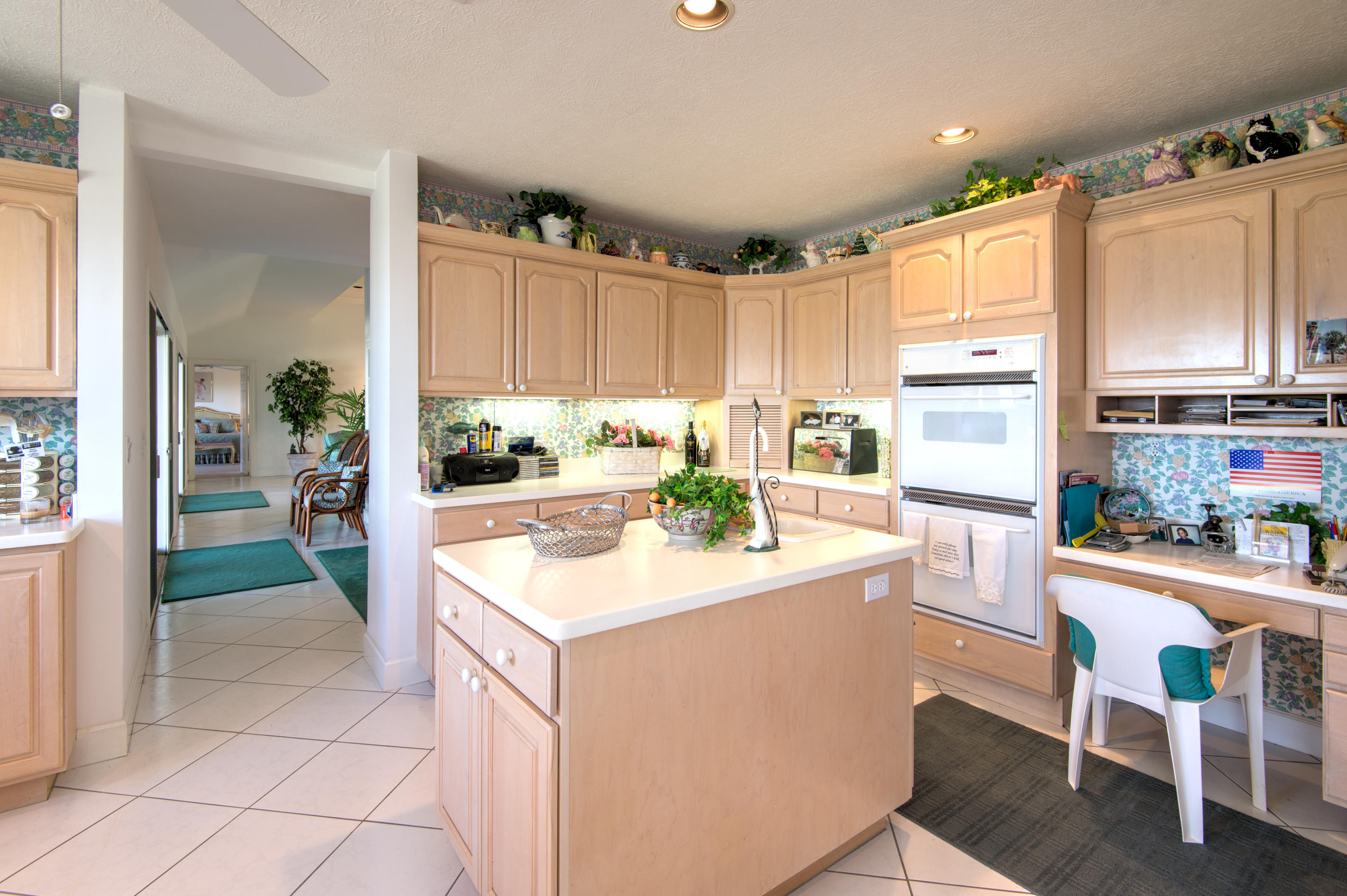 JUPITER INLET BEACH COLON - Residential