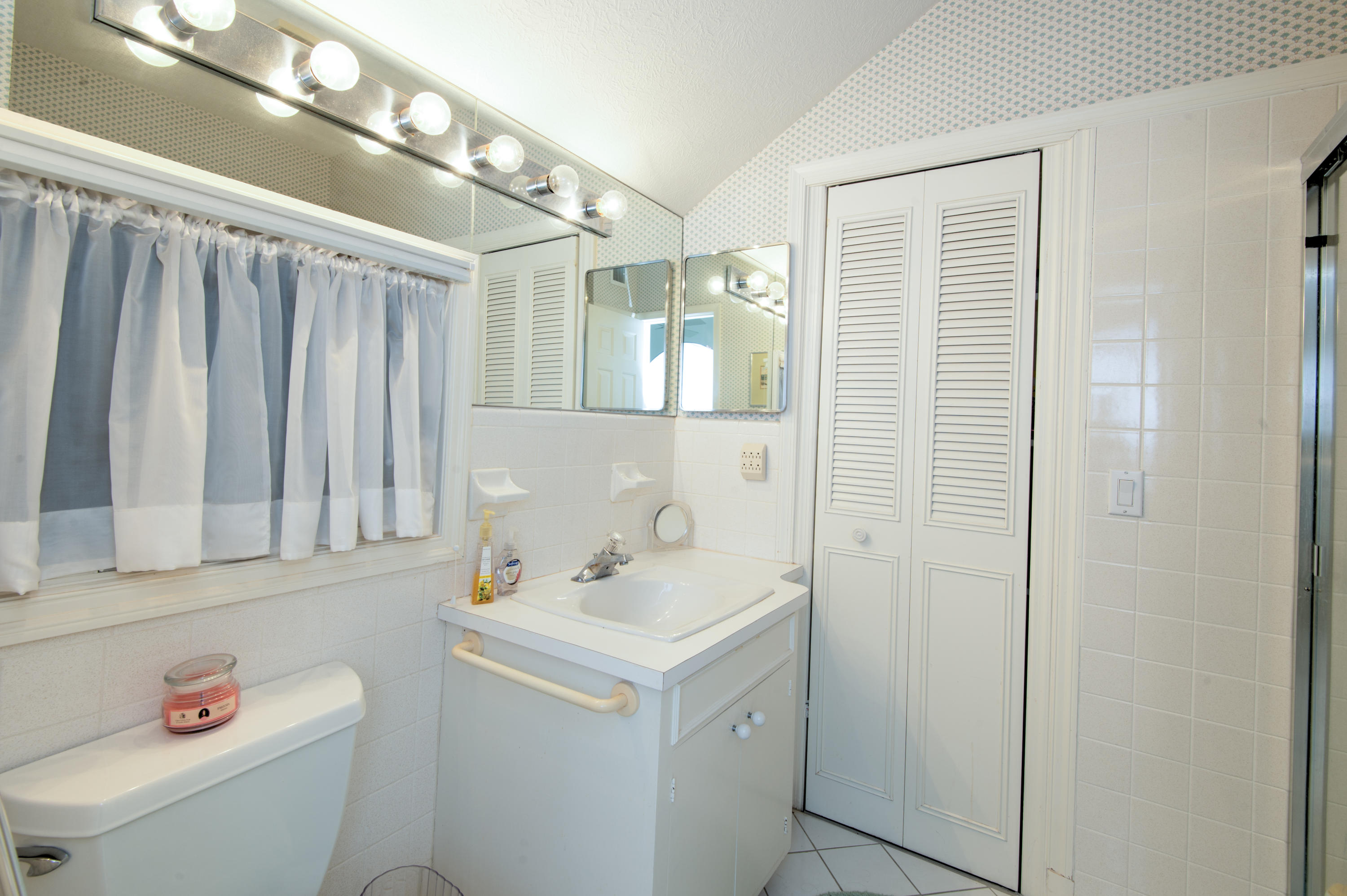 JUPITER INLET BEACH COLON - Residential