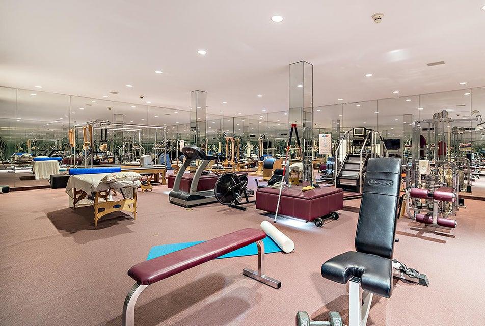 PALM BEACH ESTATES - Residential